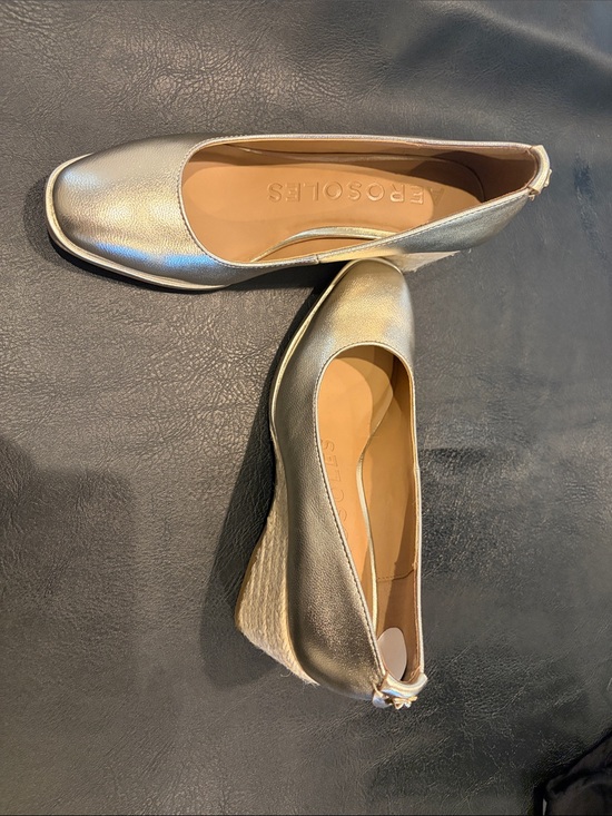 AEROSOLES Shoes - AEROSOLES Metallic Gold Wedge Espadrille Slip-On 7M